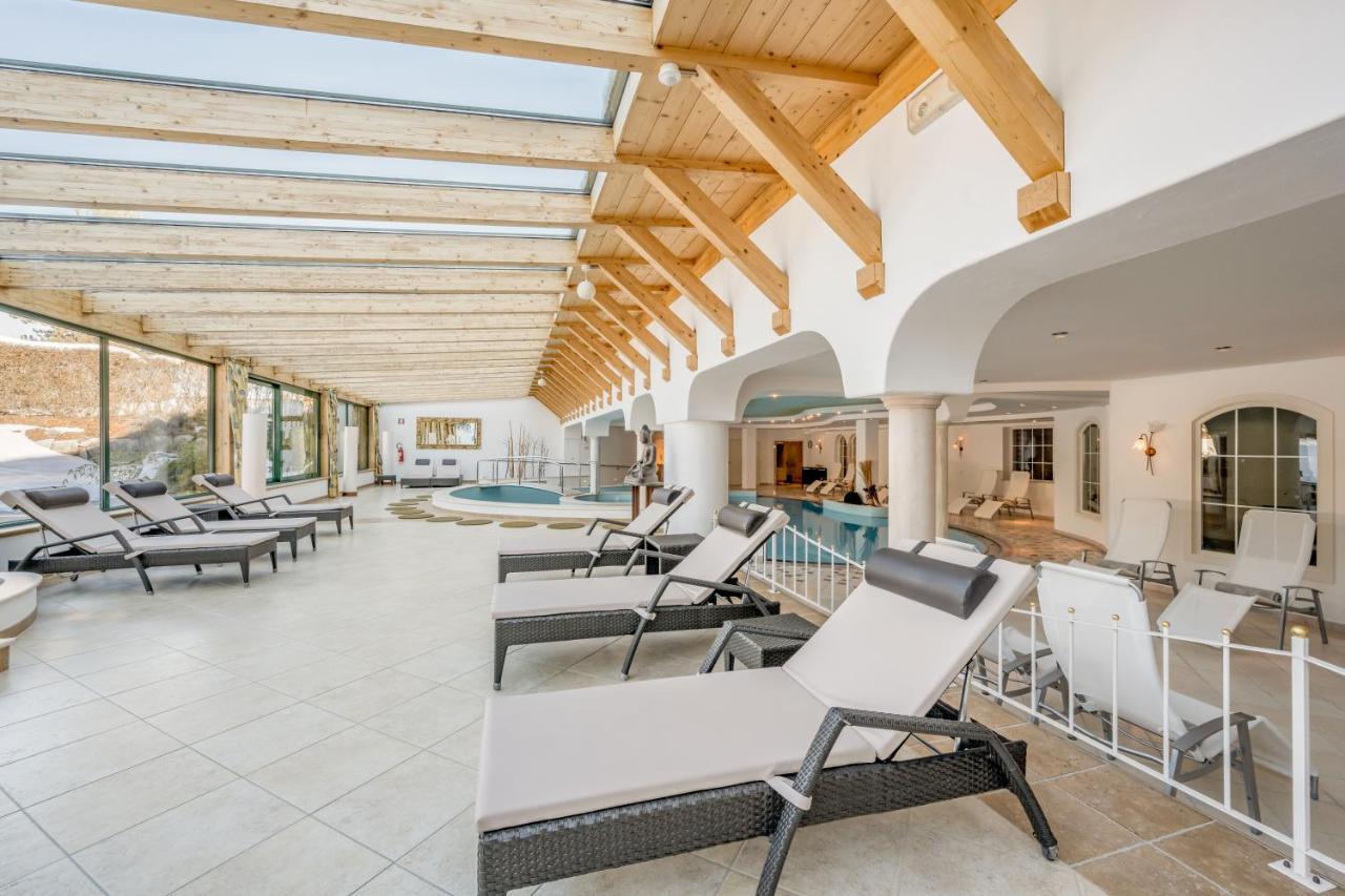 Royal Hotel Hinterhuber ريسكوني المظهر الخارجي الصورة