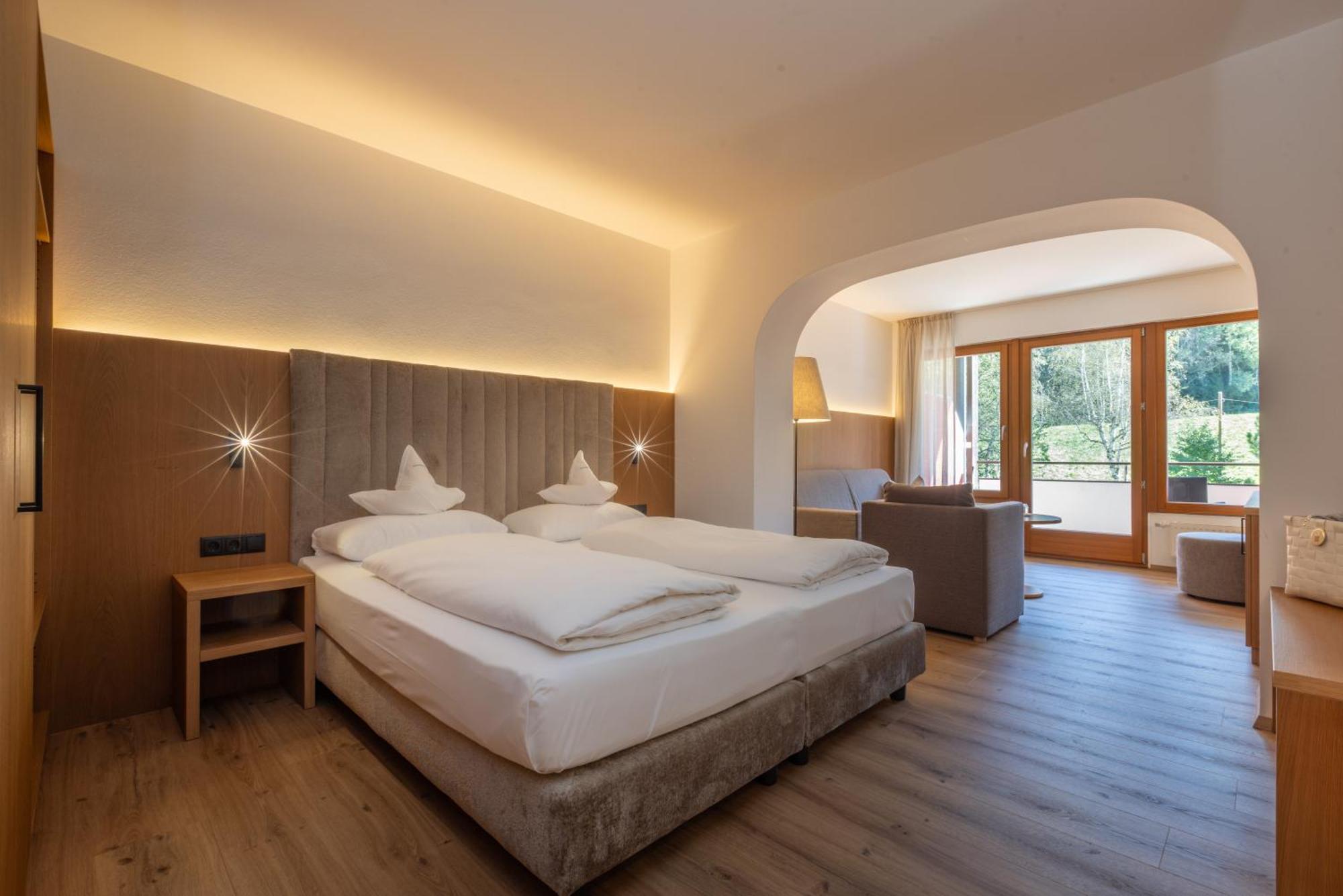 Royal Hotel Hinterhuber ريسكوني المظهر الخارجي الصورة