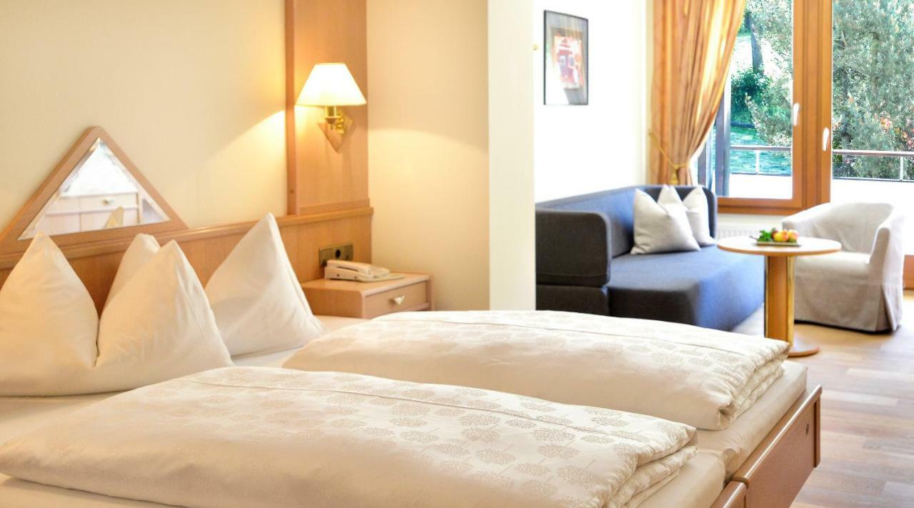 Royal Hotel Hinterhuber ريسكوني المظهر الخارجي الصورة